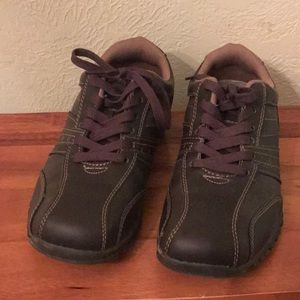 NWOT. Mens Sonoma faux leather sneakers.